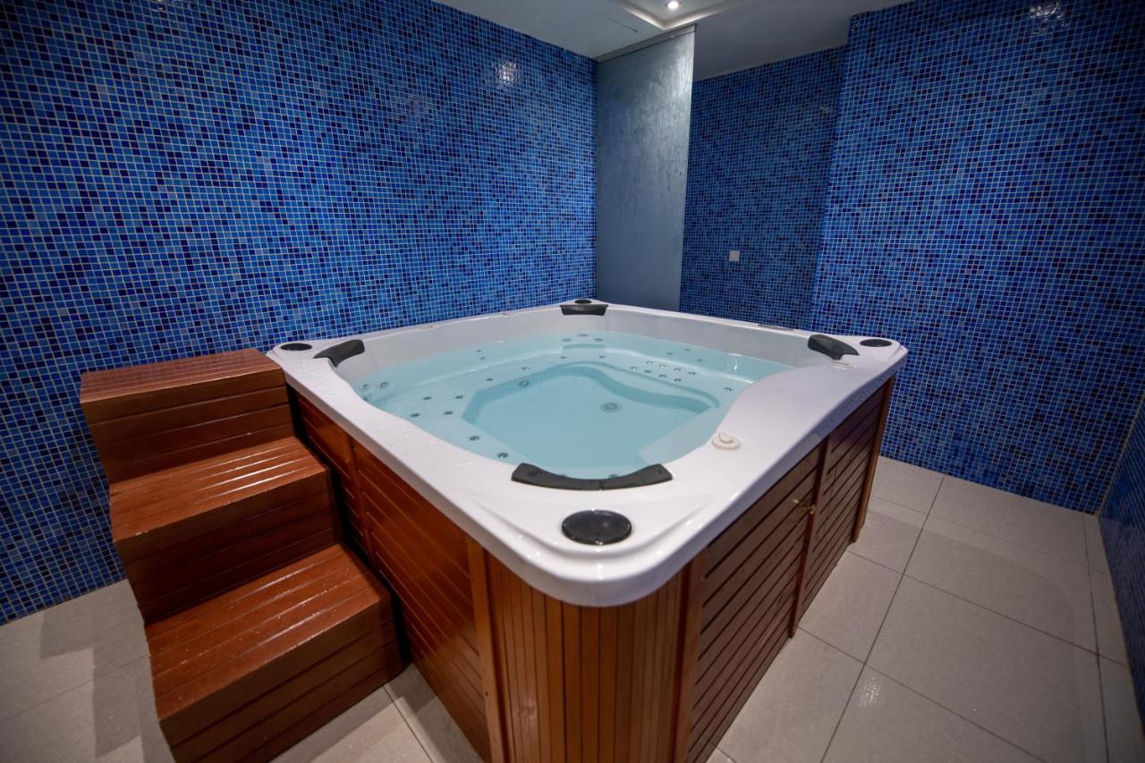 Wa Hotel Джеда Екстериор снимка