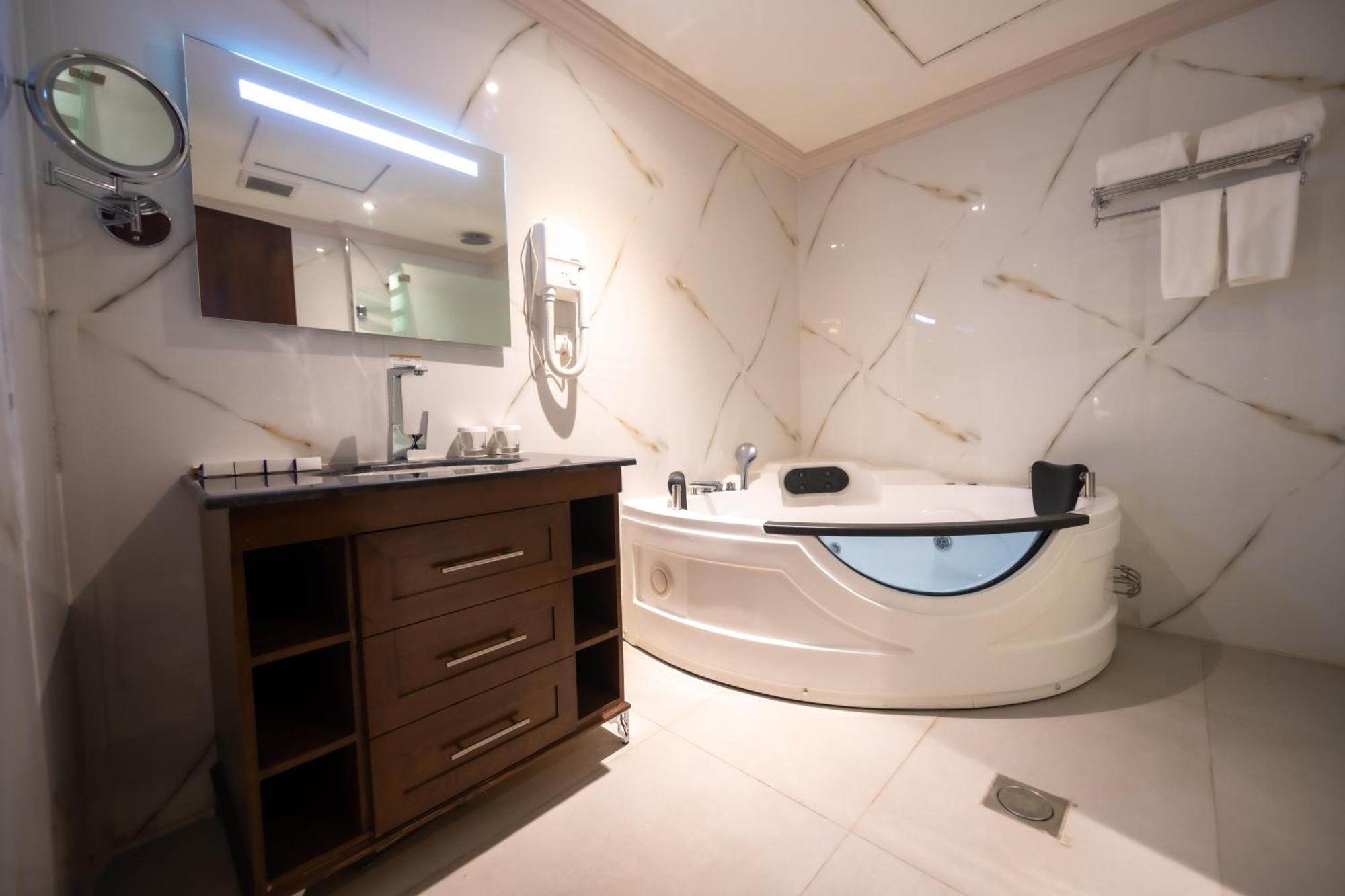Wa Hotel Джеда Екстериор снимка